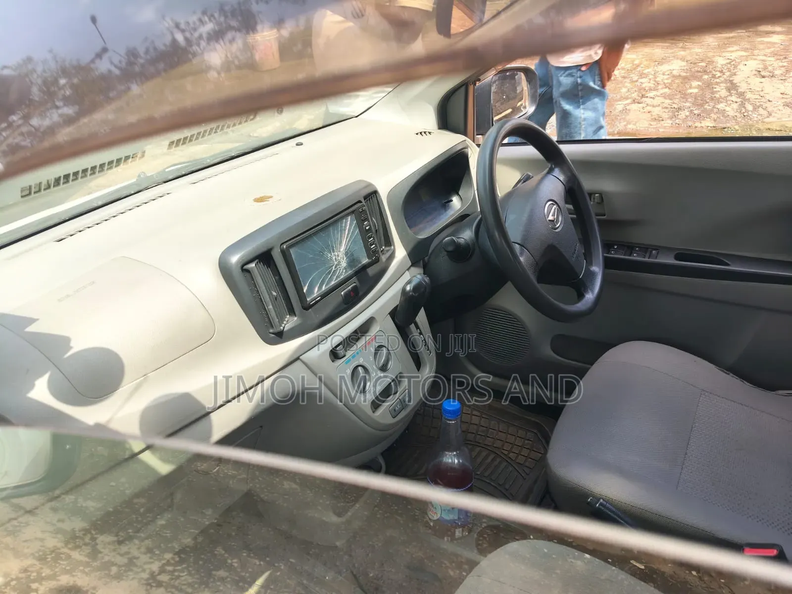 Daihatsu Mira 2016 White