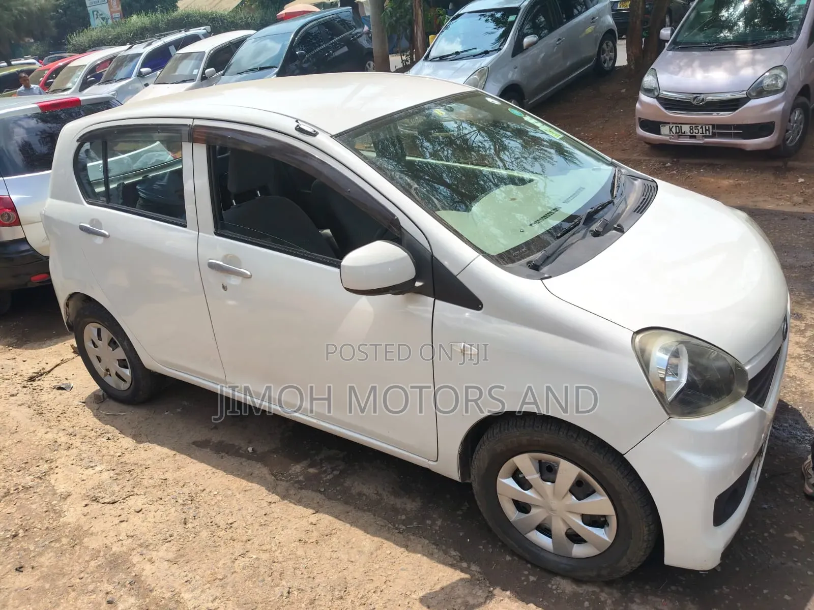 Daihatsu Mira 2016 White