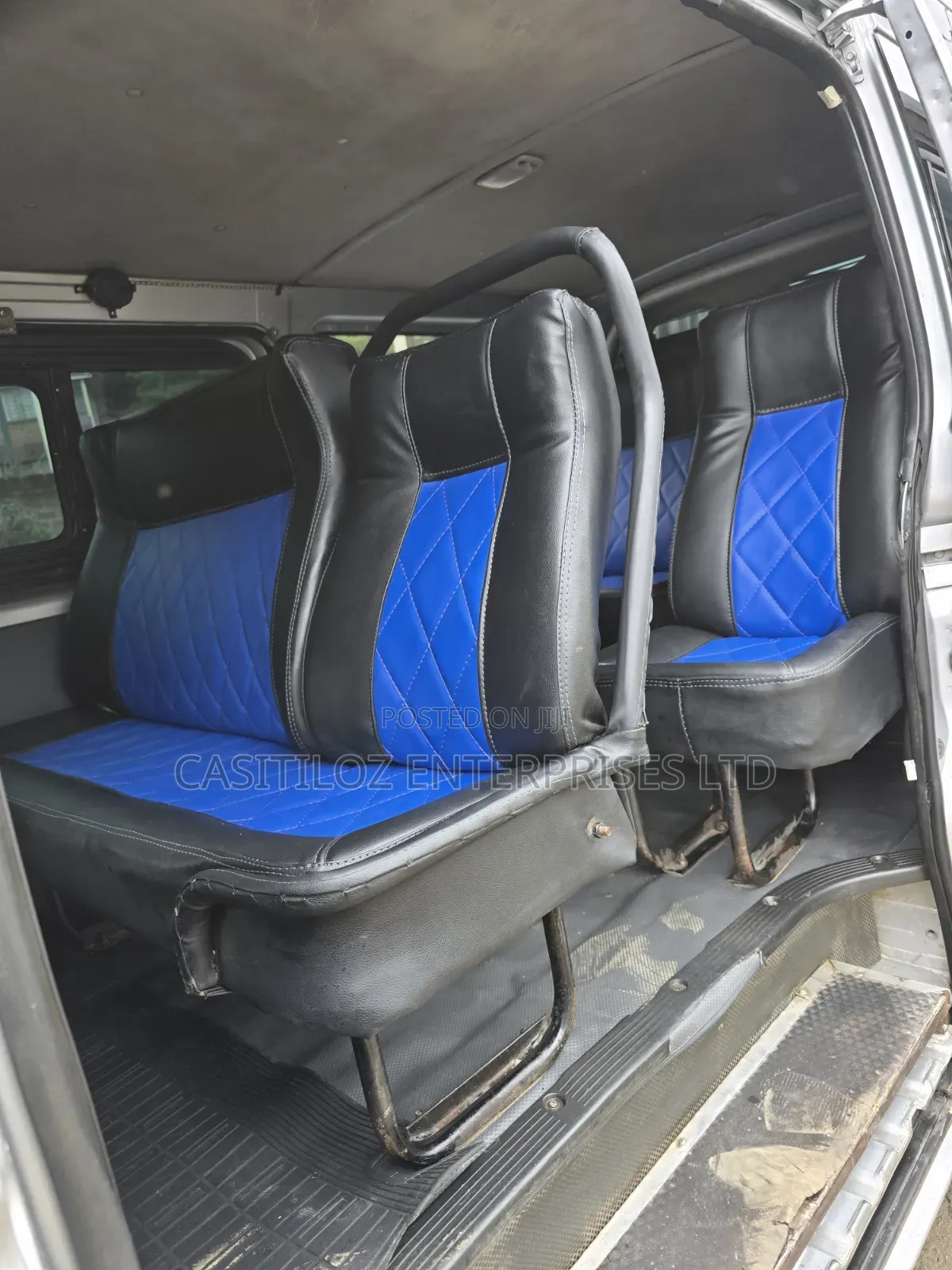 Toyota HiAce 2015 Silver