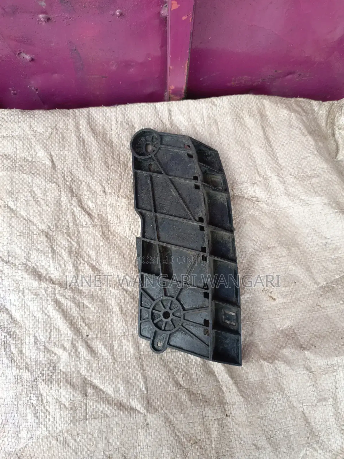 Tailight Bracket Nissan Tiida