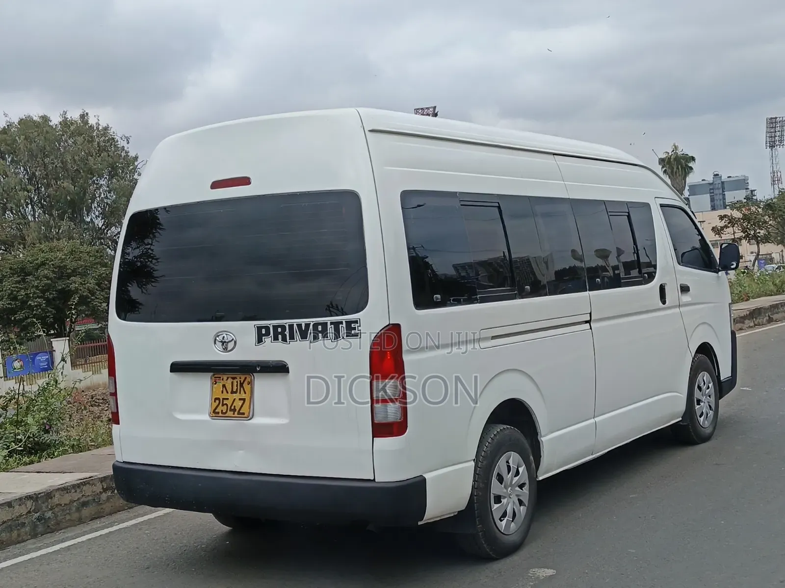 Toyota Quantum 2017 White