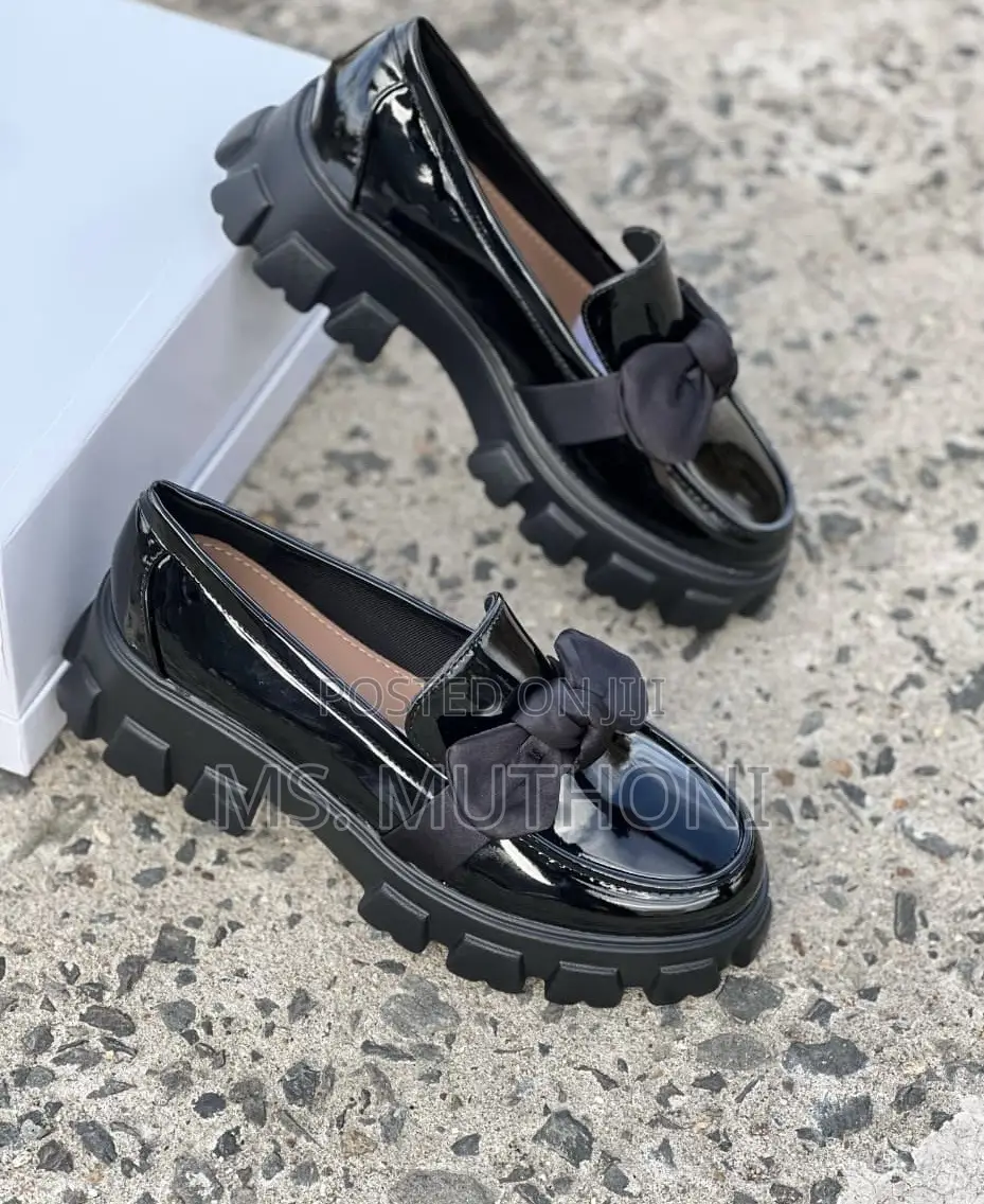 Chunky Lug Sole + a Prominent Bow Detail Ladies Platforms. Size 37-42