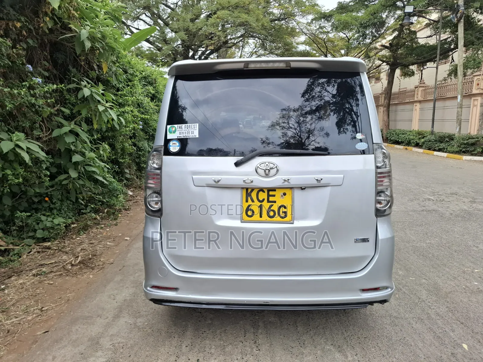 Toyota Voxy 2009 Gray