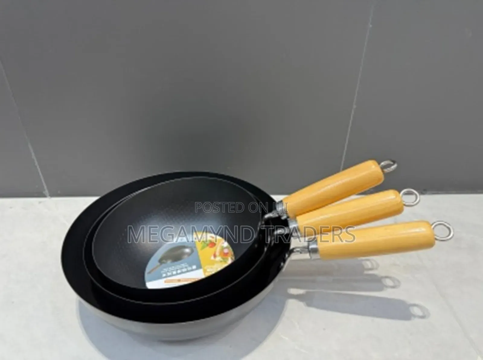 Non-Stick Frying Pan 26cm / Deep Pan Light Weight Material