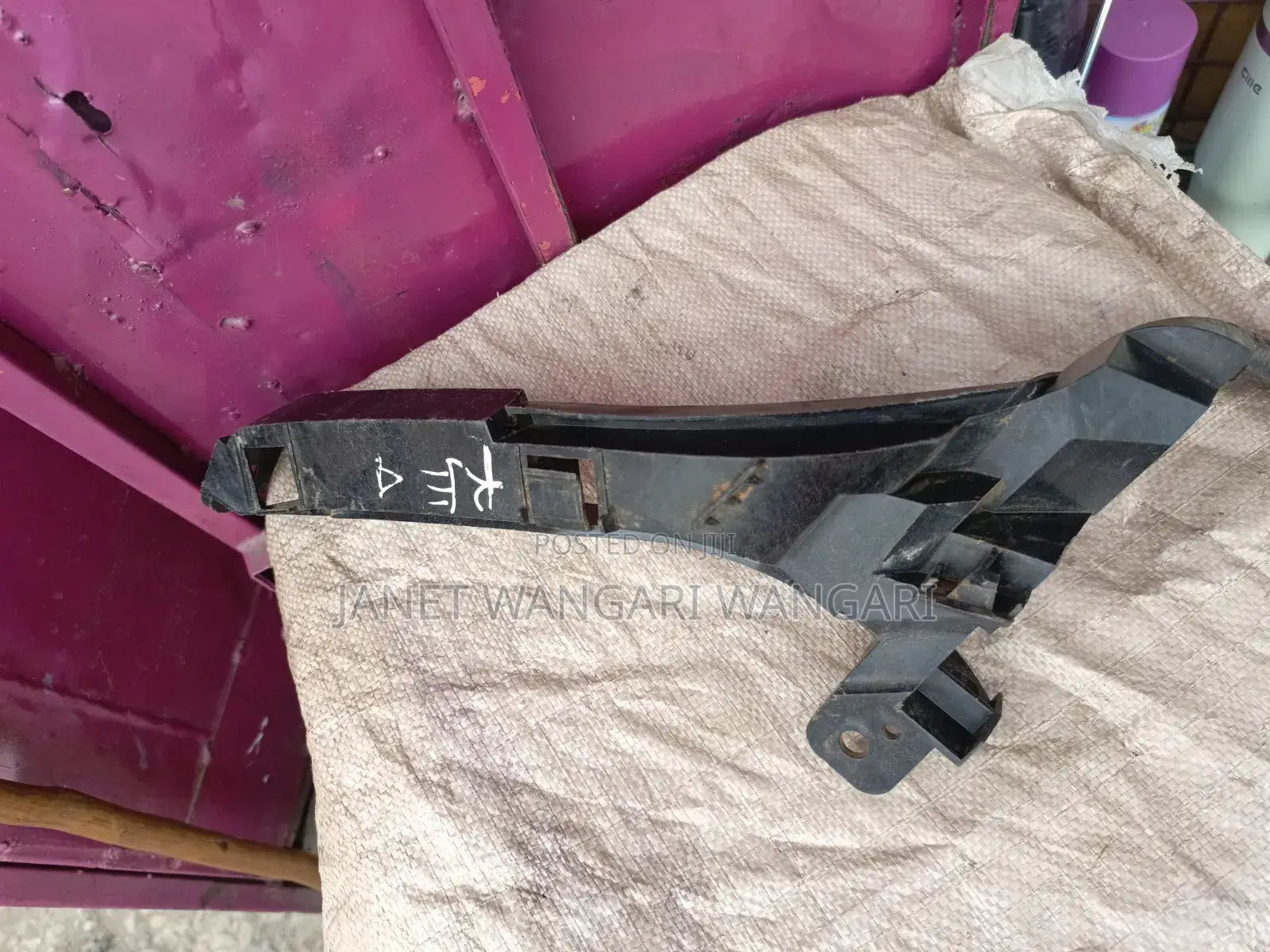 Headlight Bracket Honda CR-V RE4