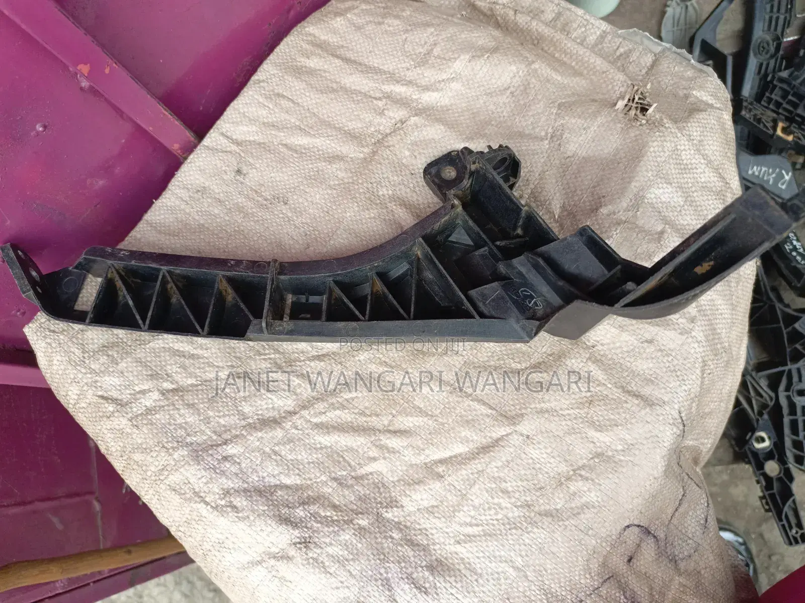 Headlight Bracket Honda CR-V RE4