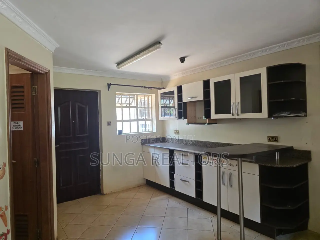 5bdrm Bungalow in Kyuna Estate for rent