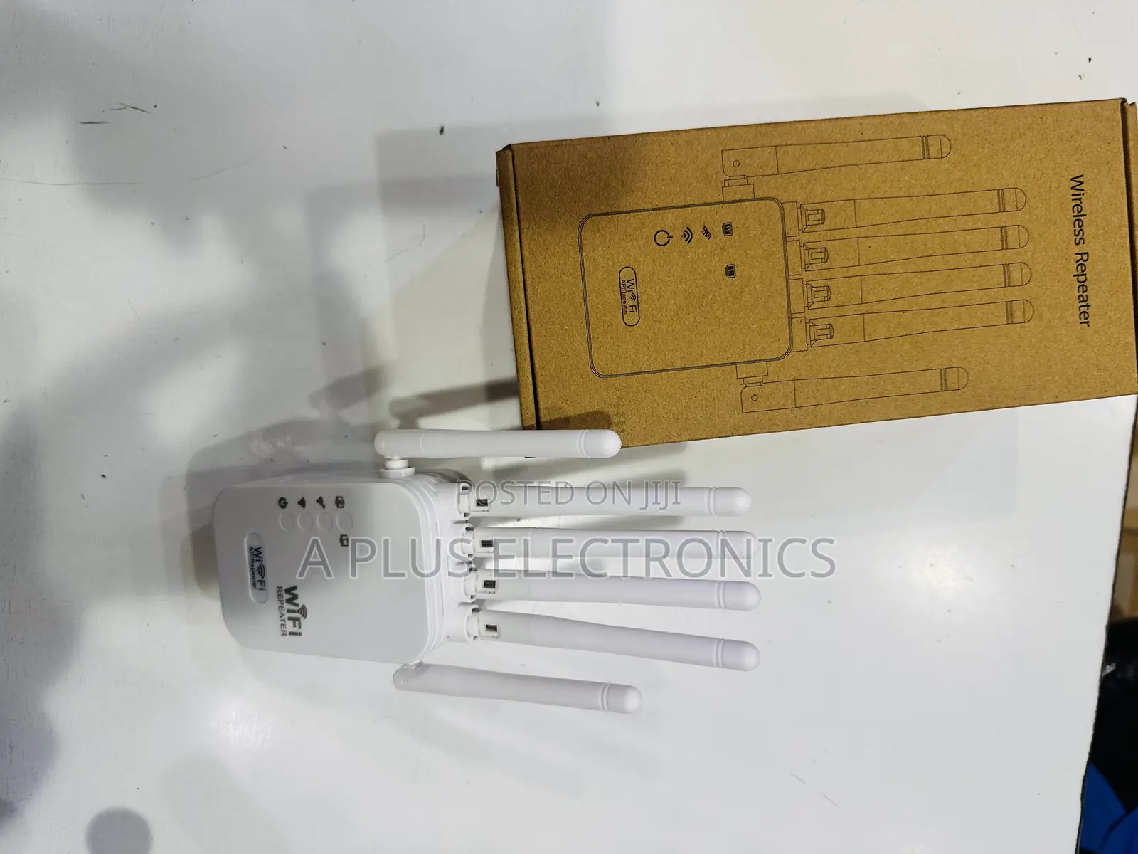 1200mbps Wifi Repeater WR36 – Eliminate WiFi Dead Zones