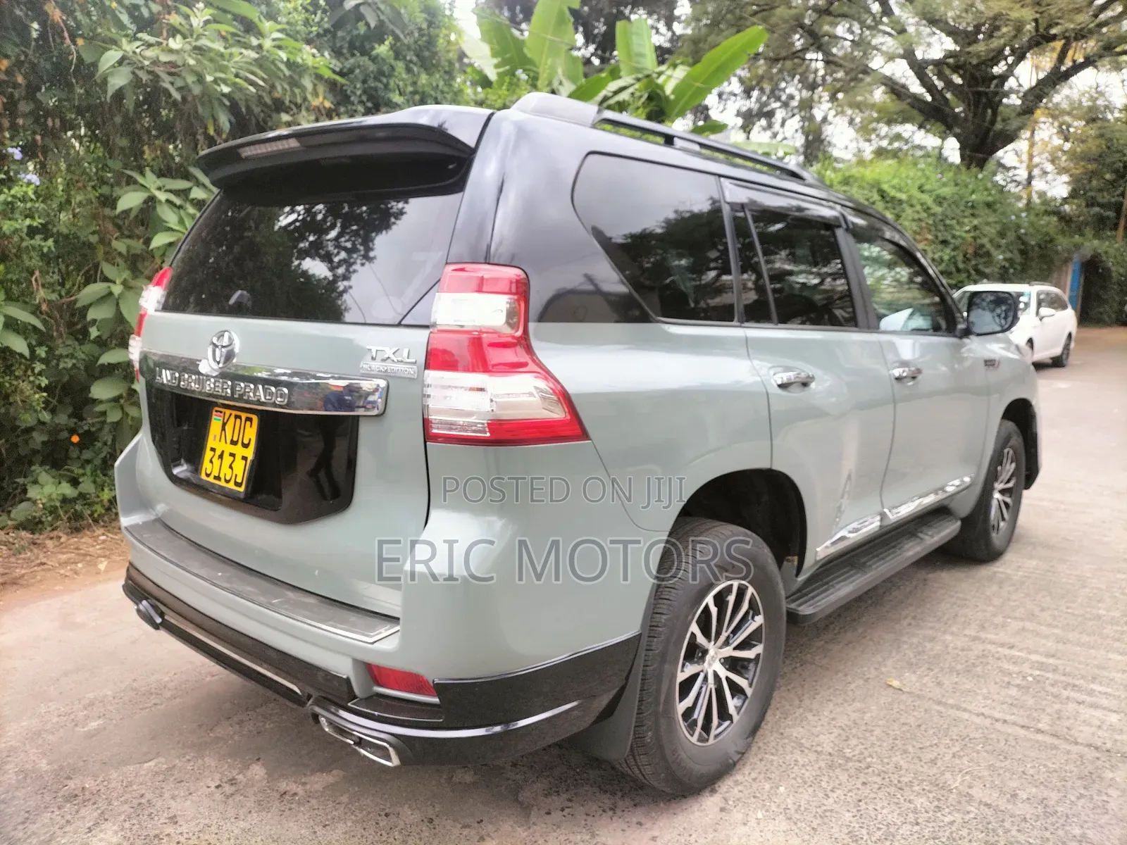 Toyota Land Cruiser Prado 2016 Gray