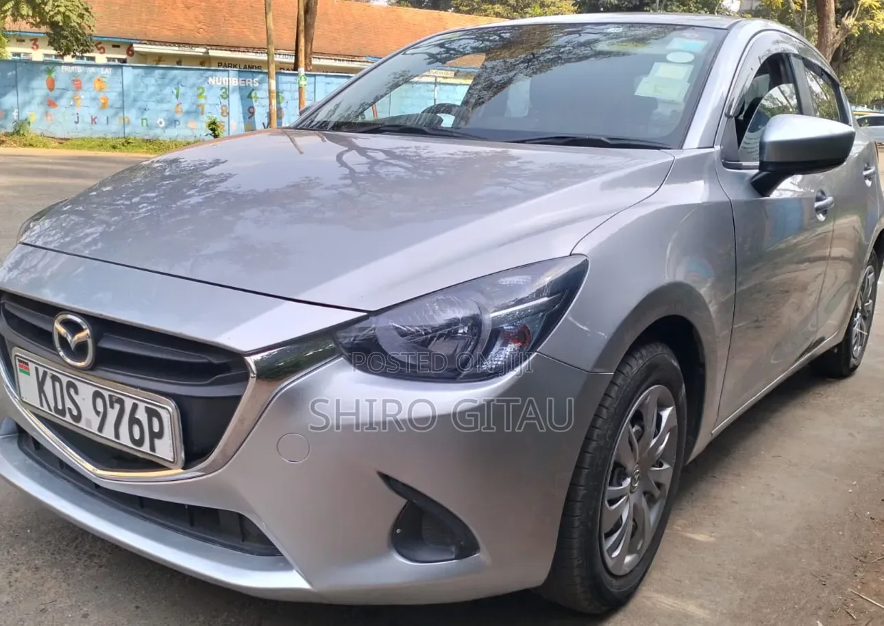 Mazda Demio 2017 Silver