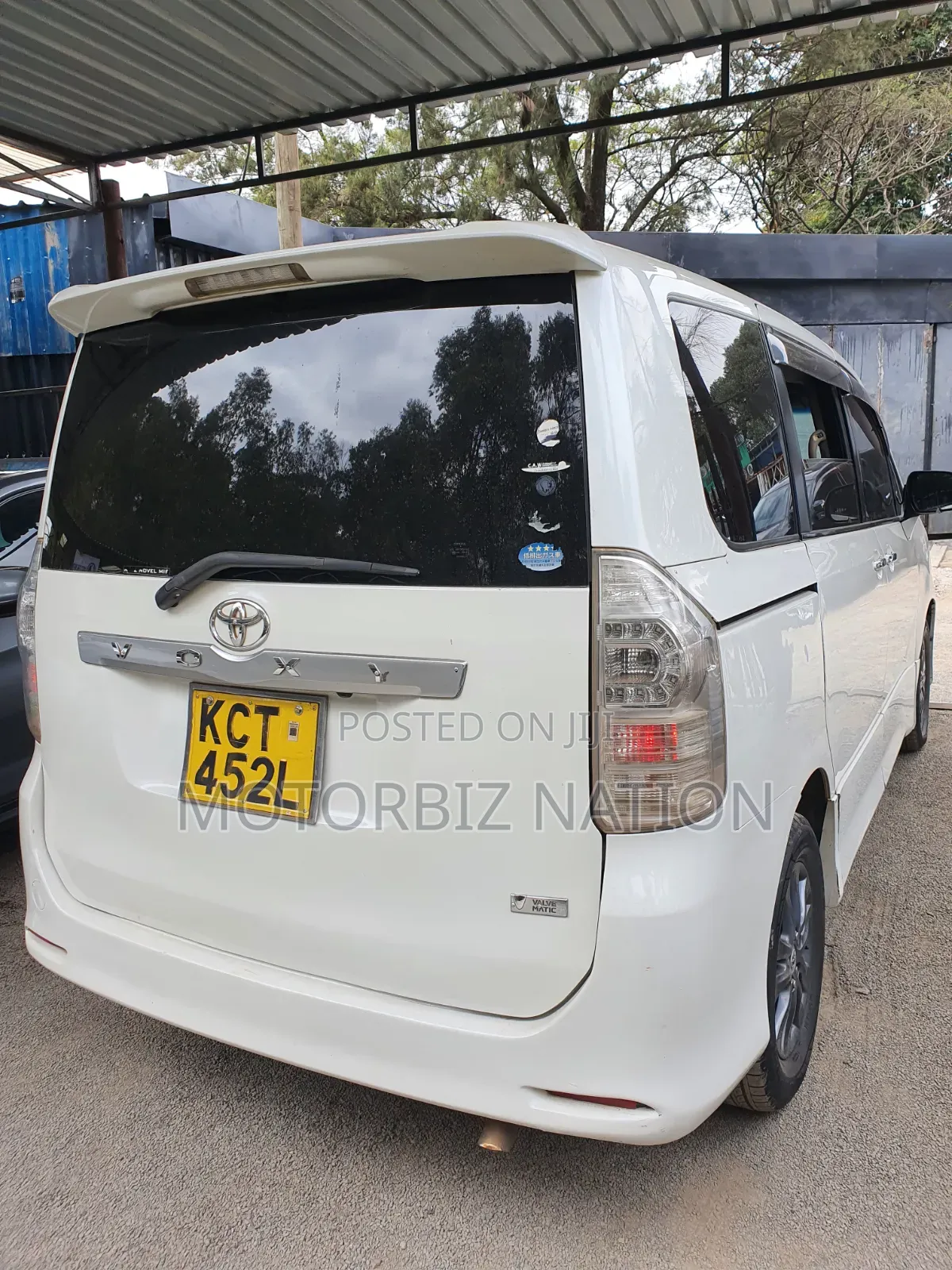 Toyota Voxy 2012 White