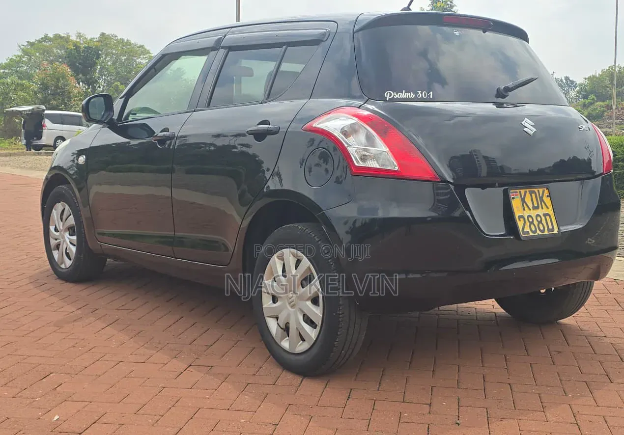 Suzuki Swift 2015 Black
