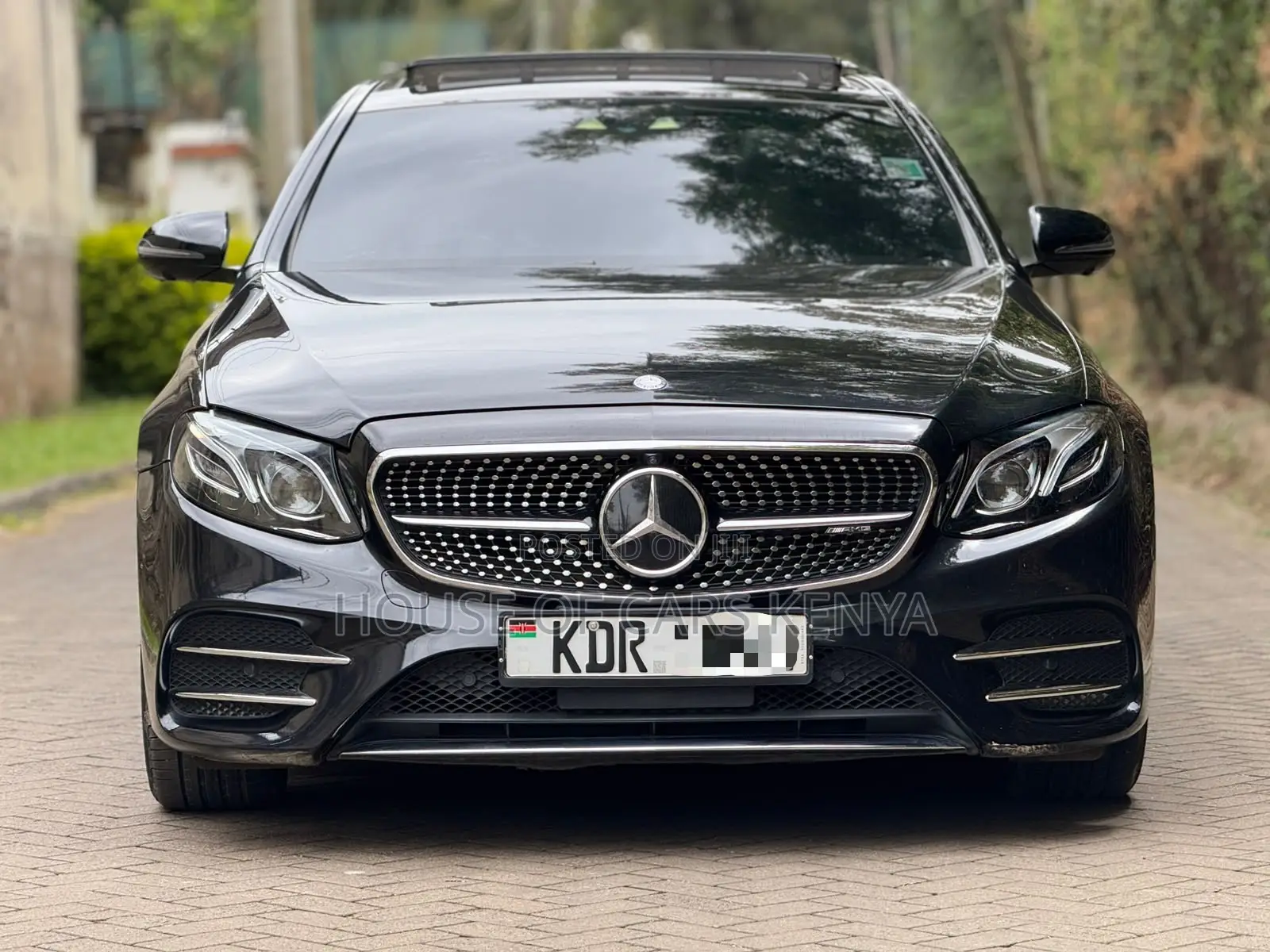 Mercedes-Benz E200 2017 Black