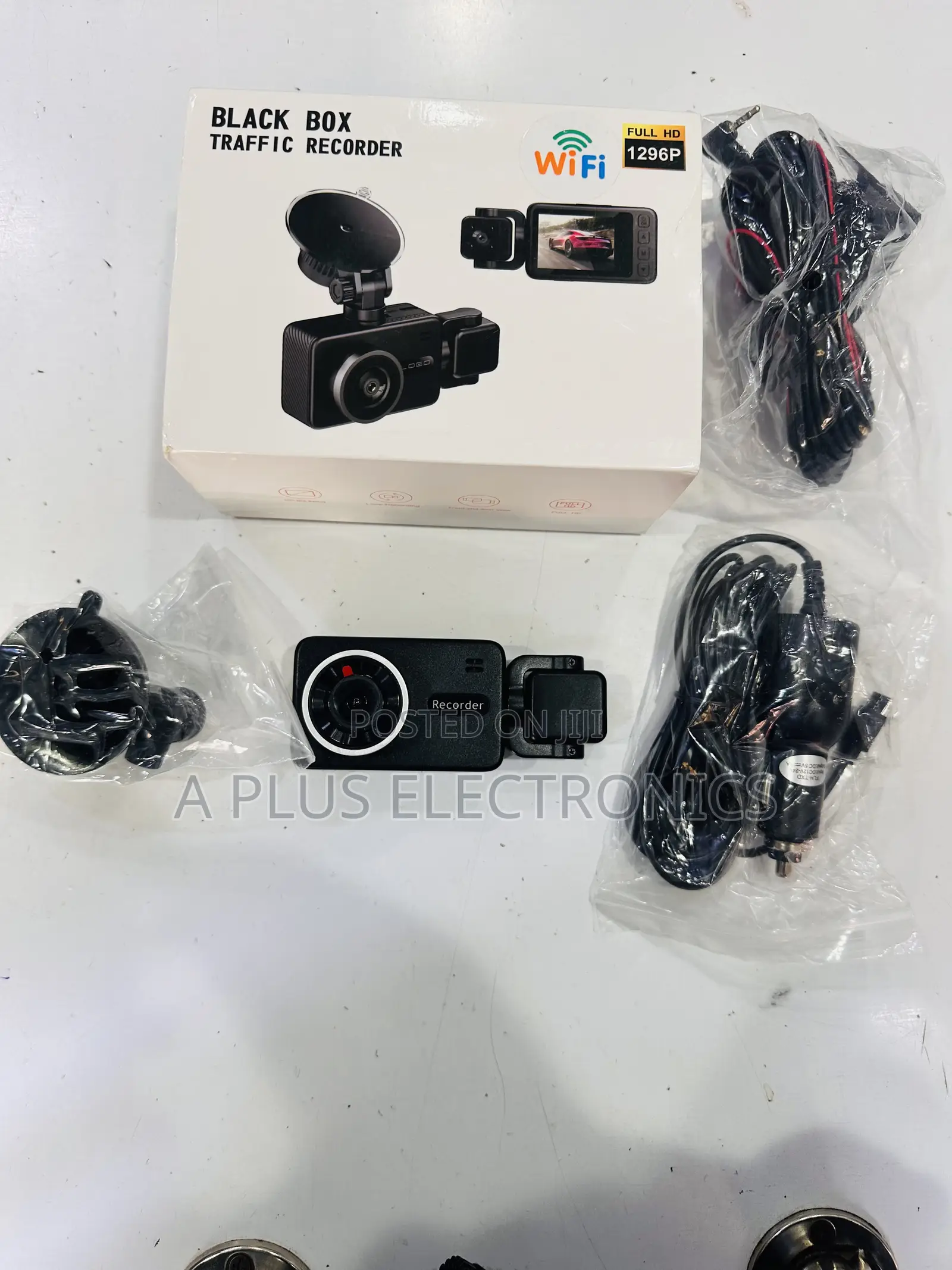 Blackbox Dash Camera 3 Lens S23 Full HD Front Inside Rear