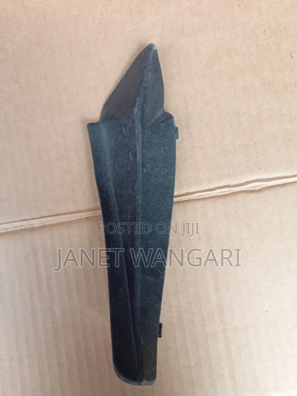 Windscreen Finisher/ Mirror Rubber Axela