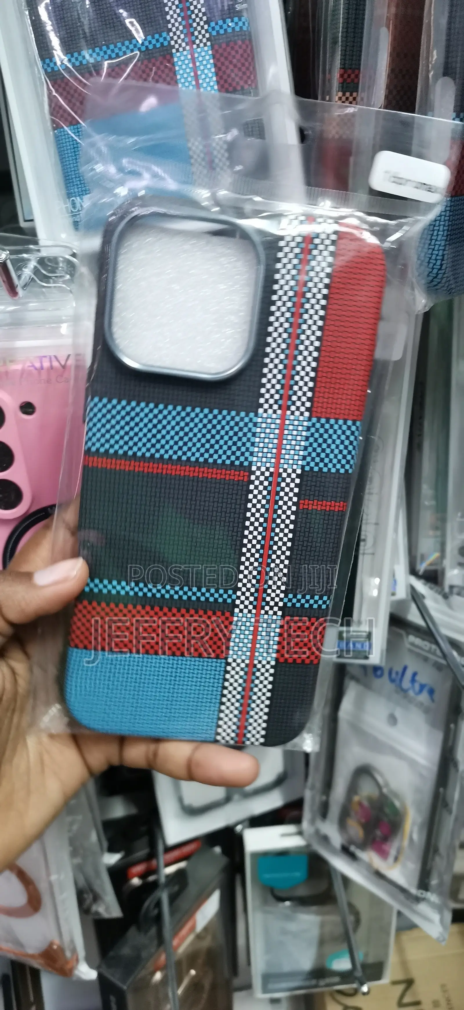 Tribal Plaid / Fusion Weave Carbon Fiber MagSafe Compatible Case,