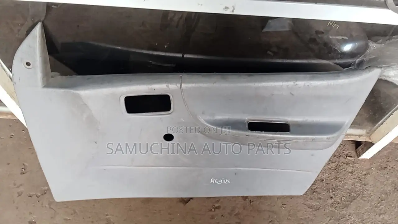 Inner Door Cover Toyota Regius Front Right