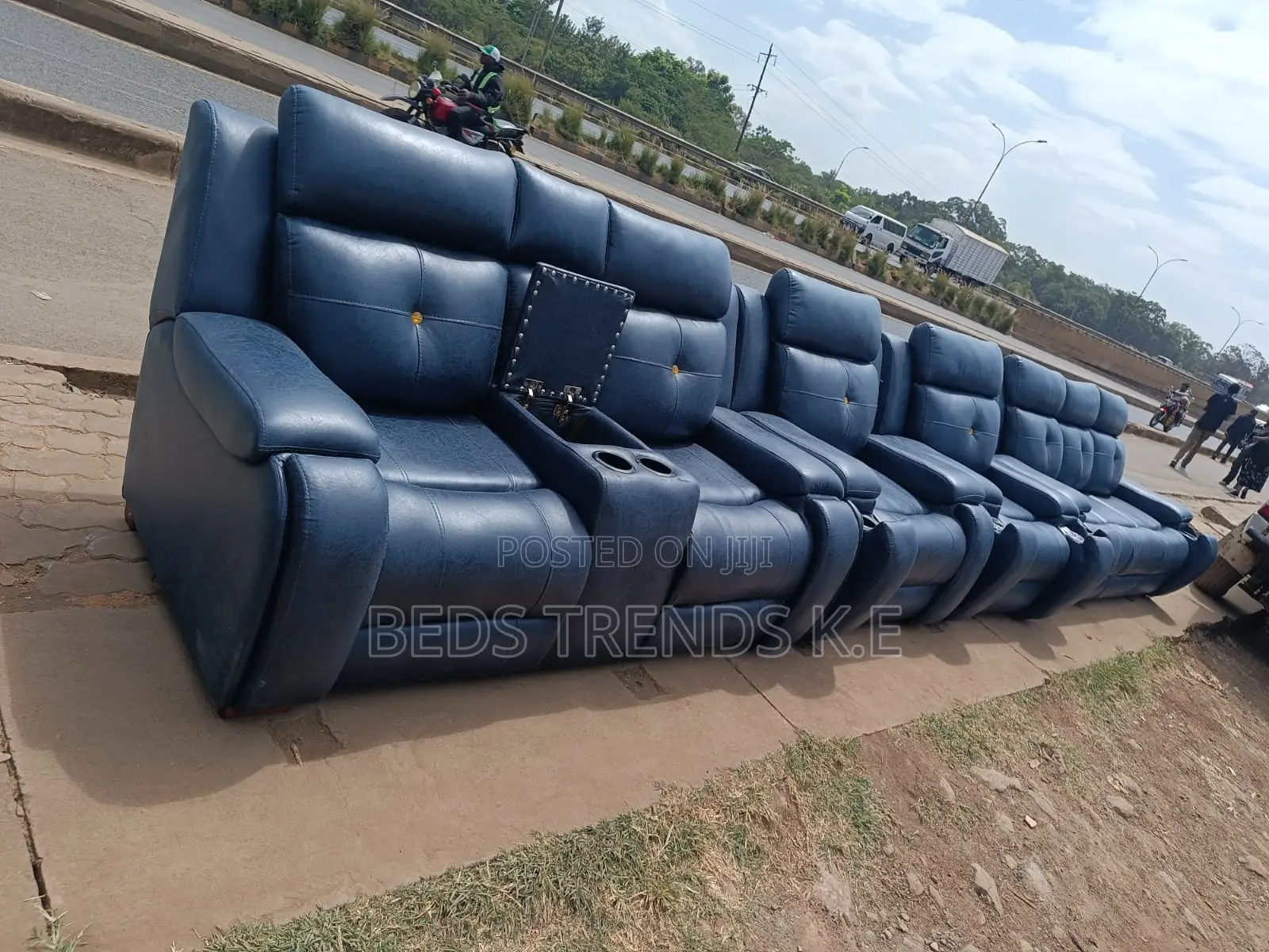 7 Seater Semi Recliner Black Sofa Set