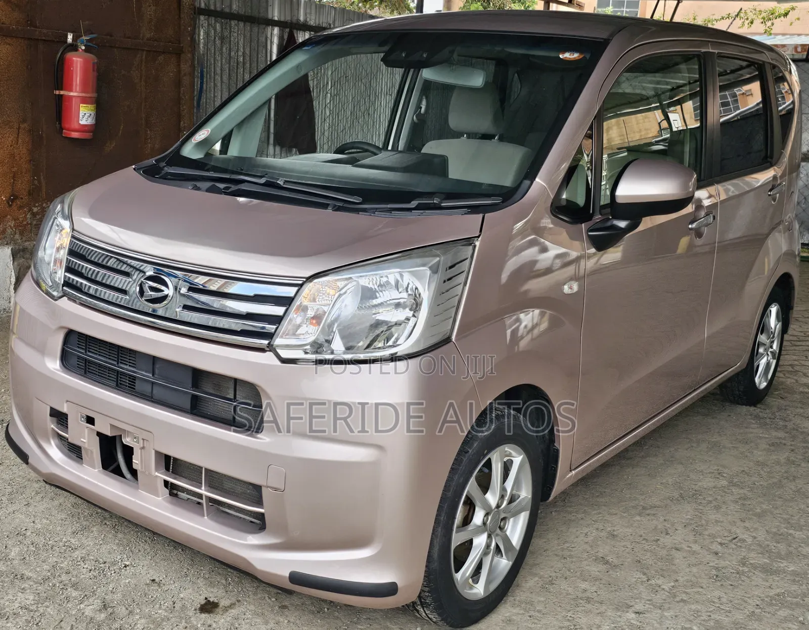 Daihatsu Move 2019 Gold