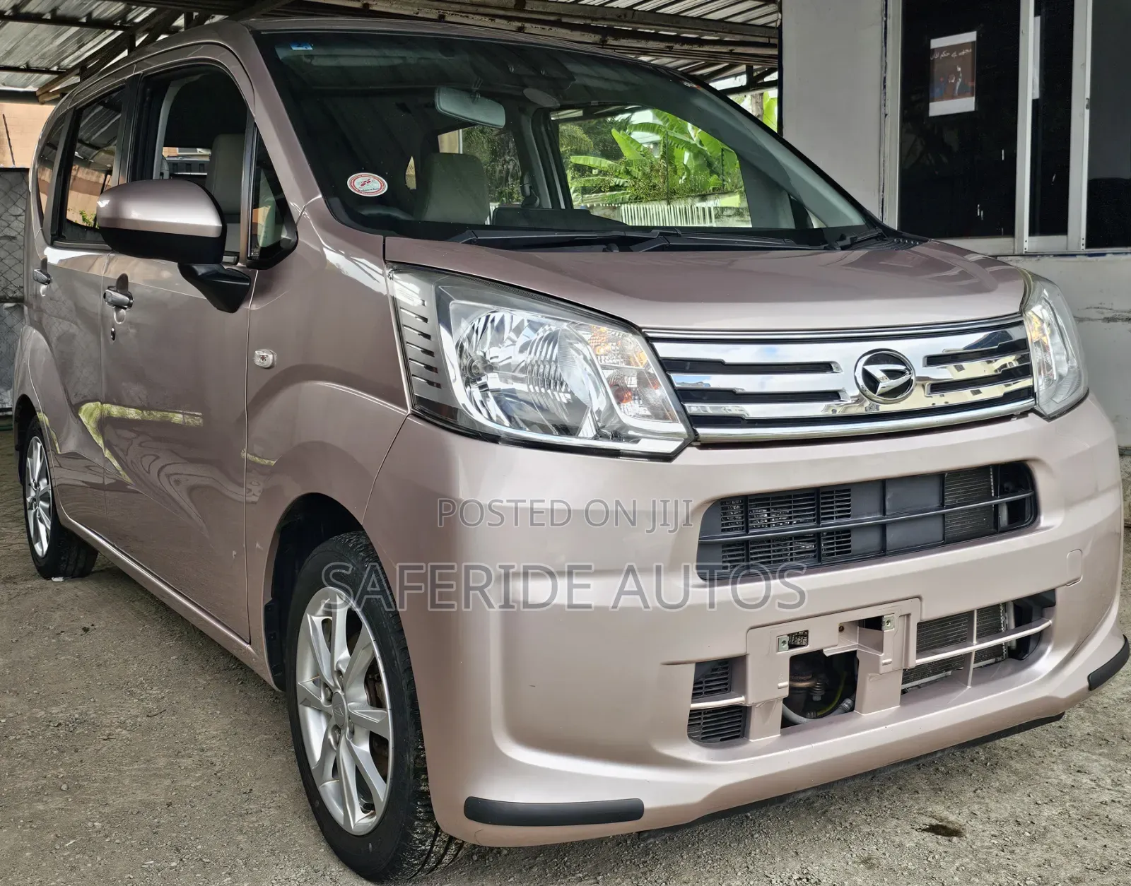 Daihatsu Move 2019 Gold