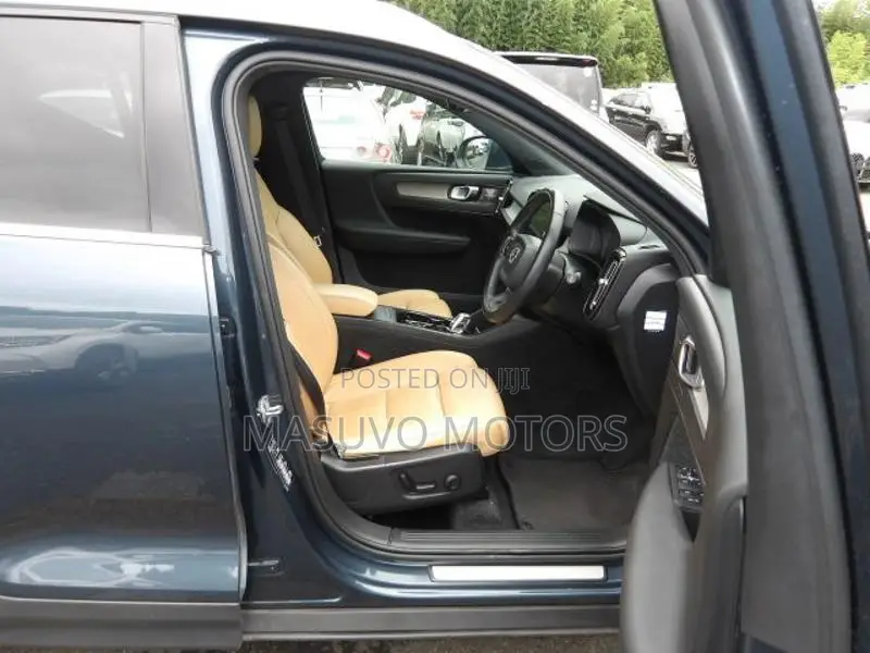 Volvo XC40 2019 Blue