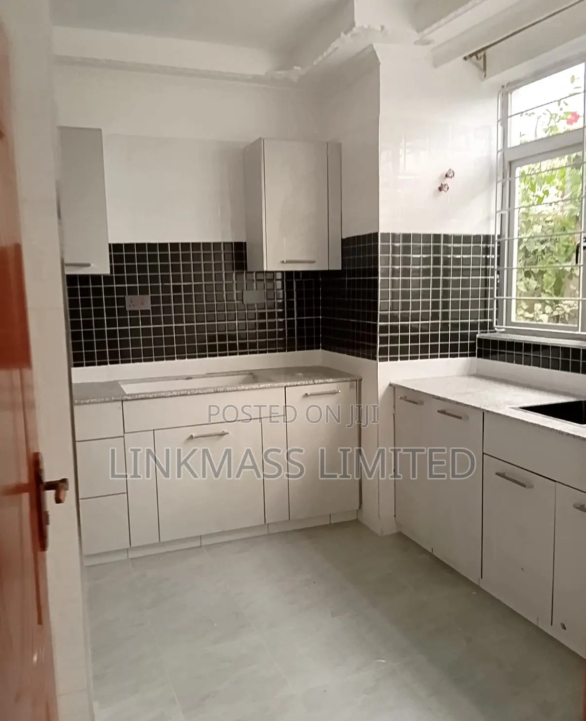 4bdrm House in Mwananchi Rd, Gateway Mall Area for rent