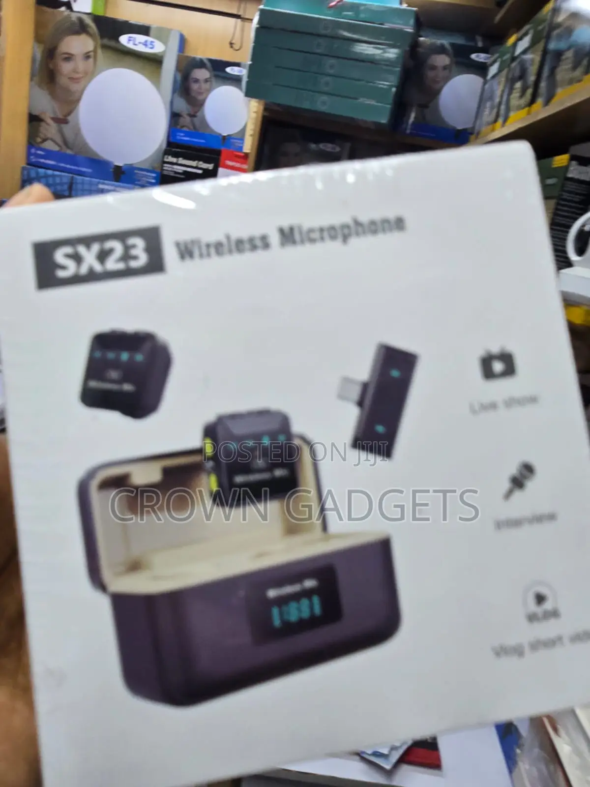 SX23 Wireless Clip-on Microphone for YouTube TikTok Podcast