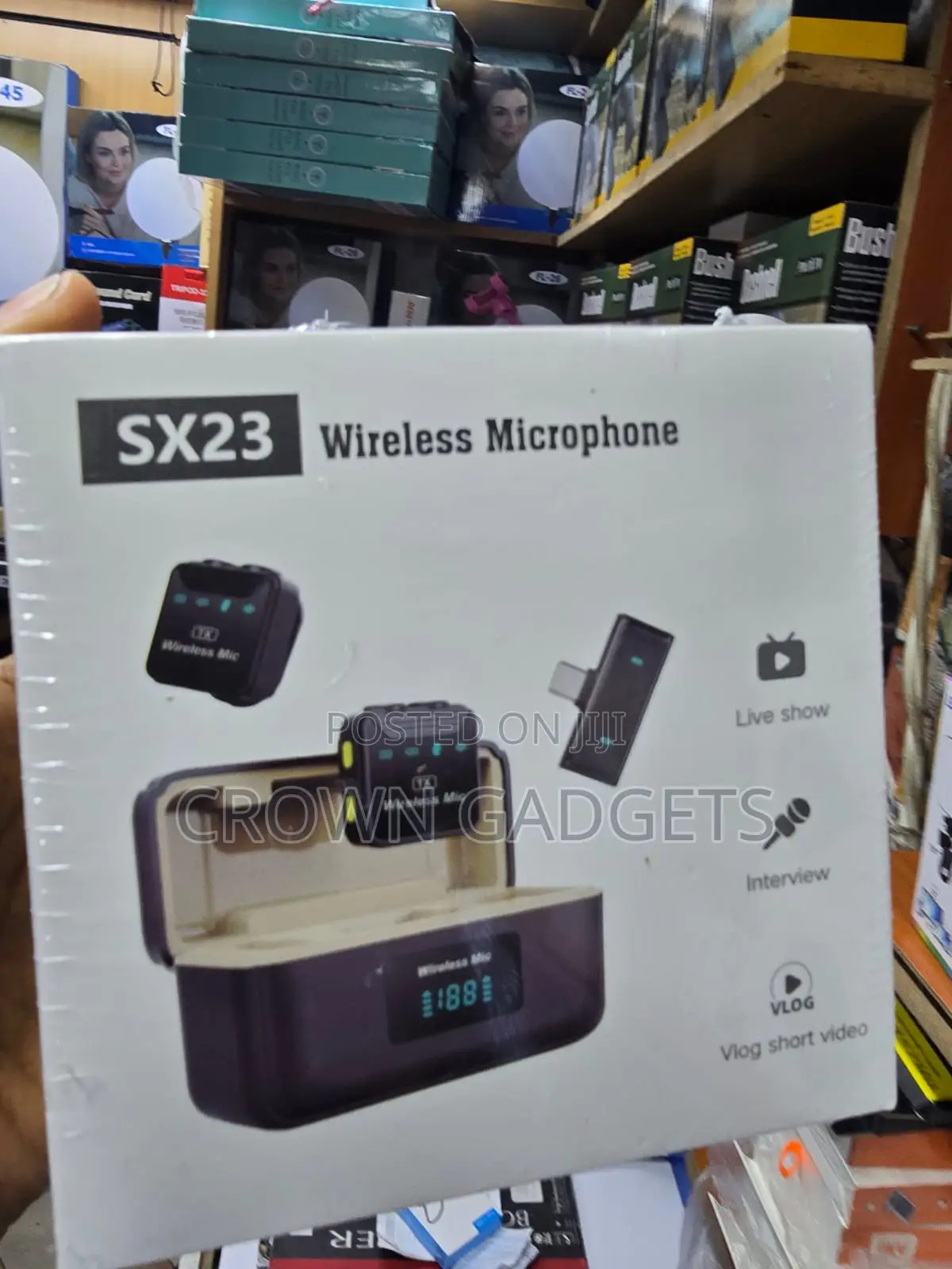 SX23 Professional Wireless Microphone Kit With Charging Case