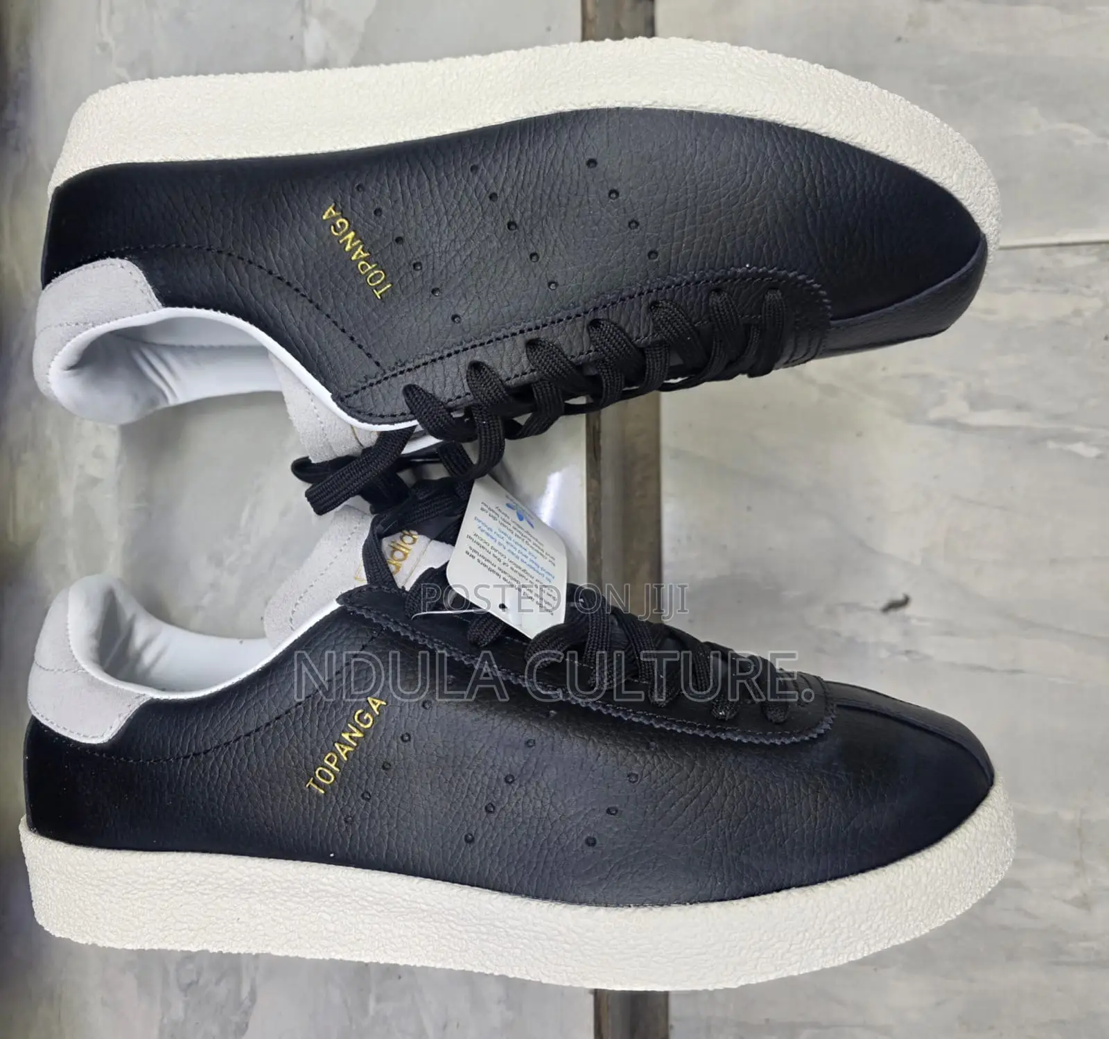 Adidas Topanga Casuals