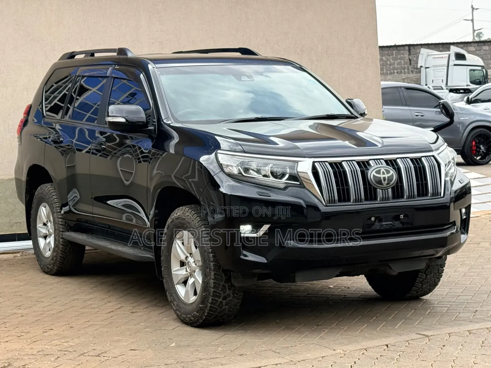 Toyota Land Cruiser Prado 2018 Black