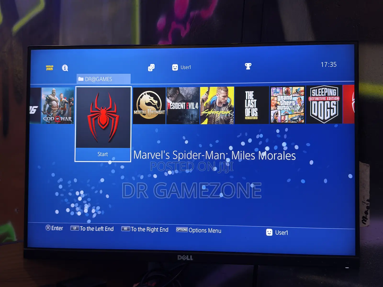 PlayStation 4 Slim 2TB CHIPPED 30 Games