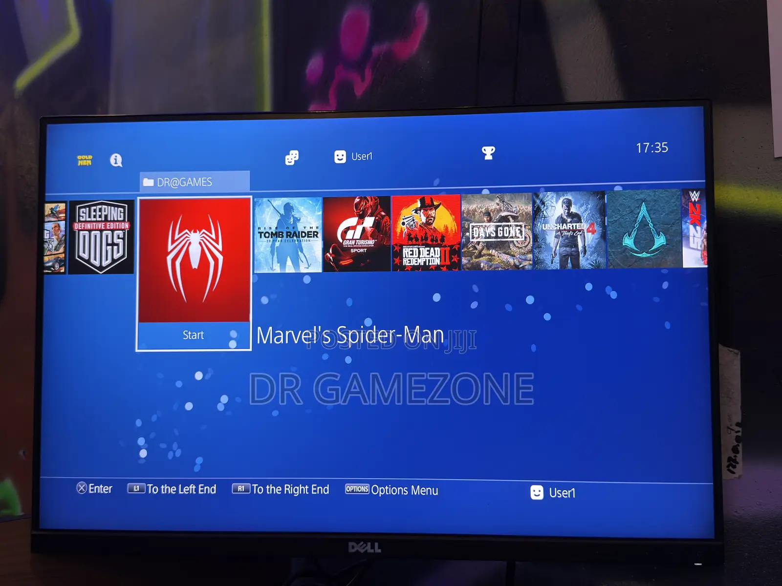 PlayStation 4 Slim 2TB CHIPPED 30 Games