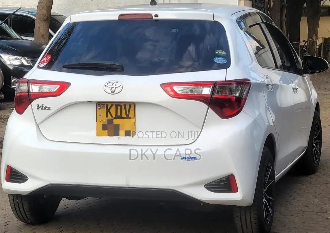 Toyota Vitz 2018 White