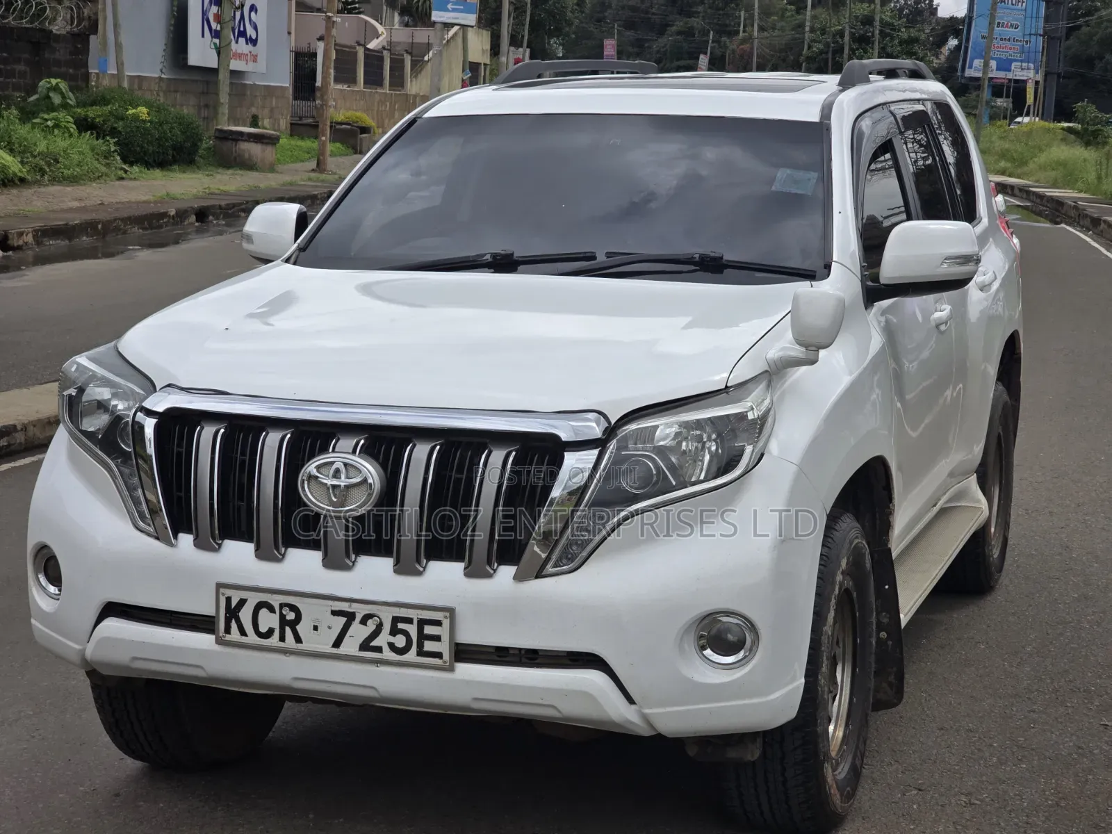 Toyota Land Cruiser Prado 2011 White