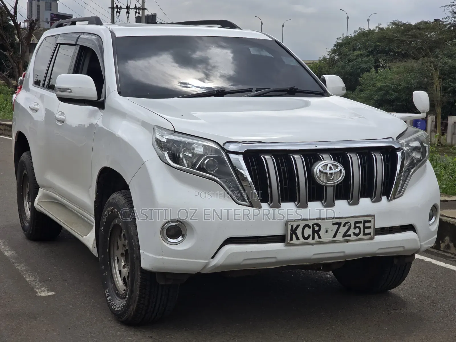 Toyota Land Cruiser Prado 2011 White