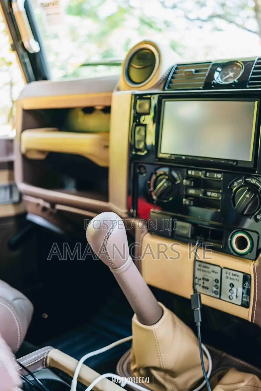 Land Rover Defender 2010 Black