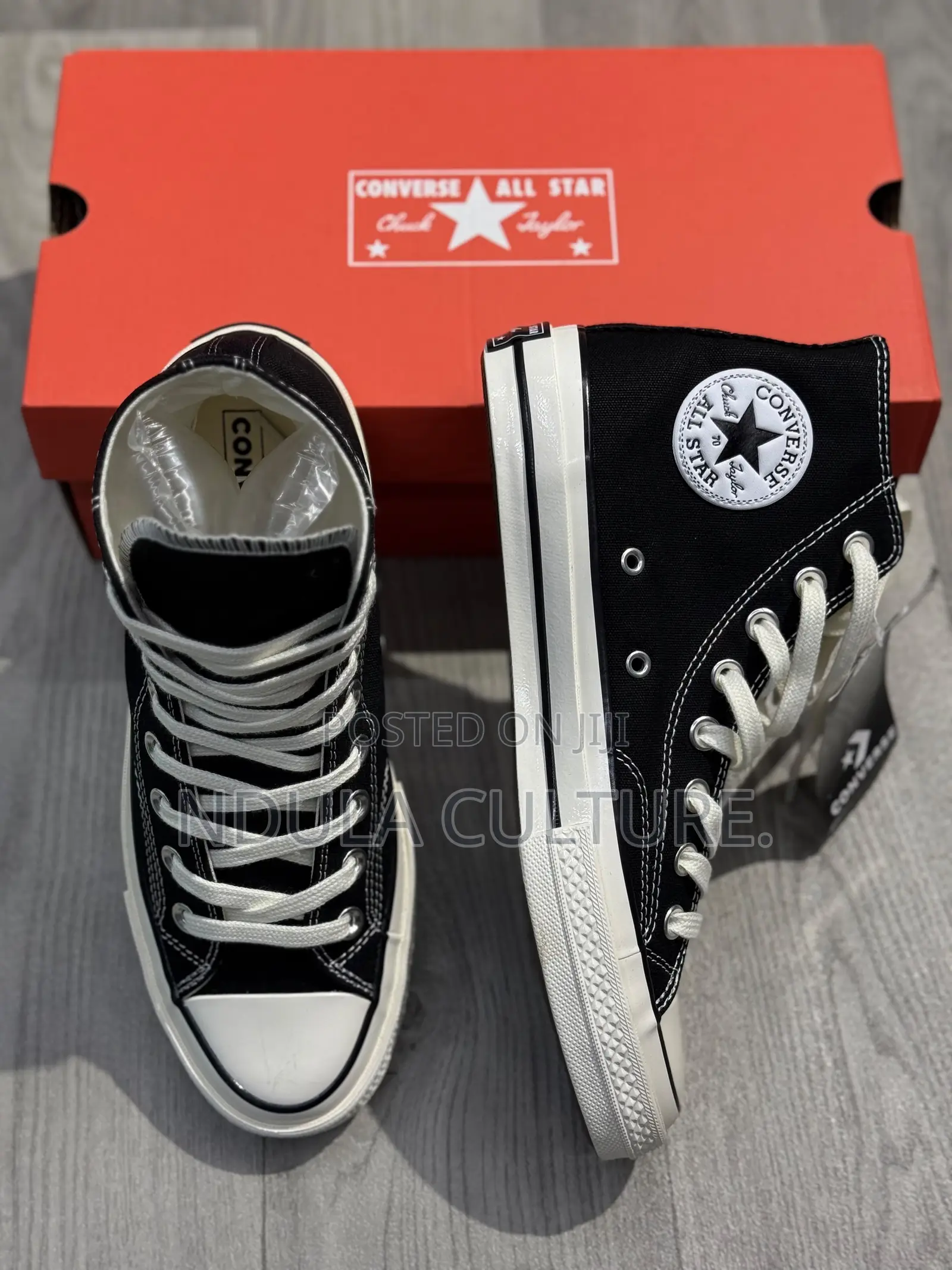High Top Converse Chuck Taylor