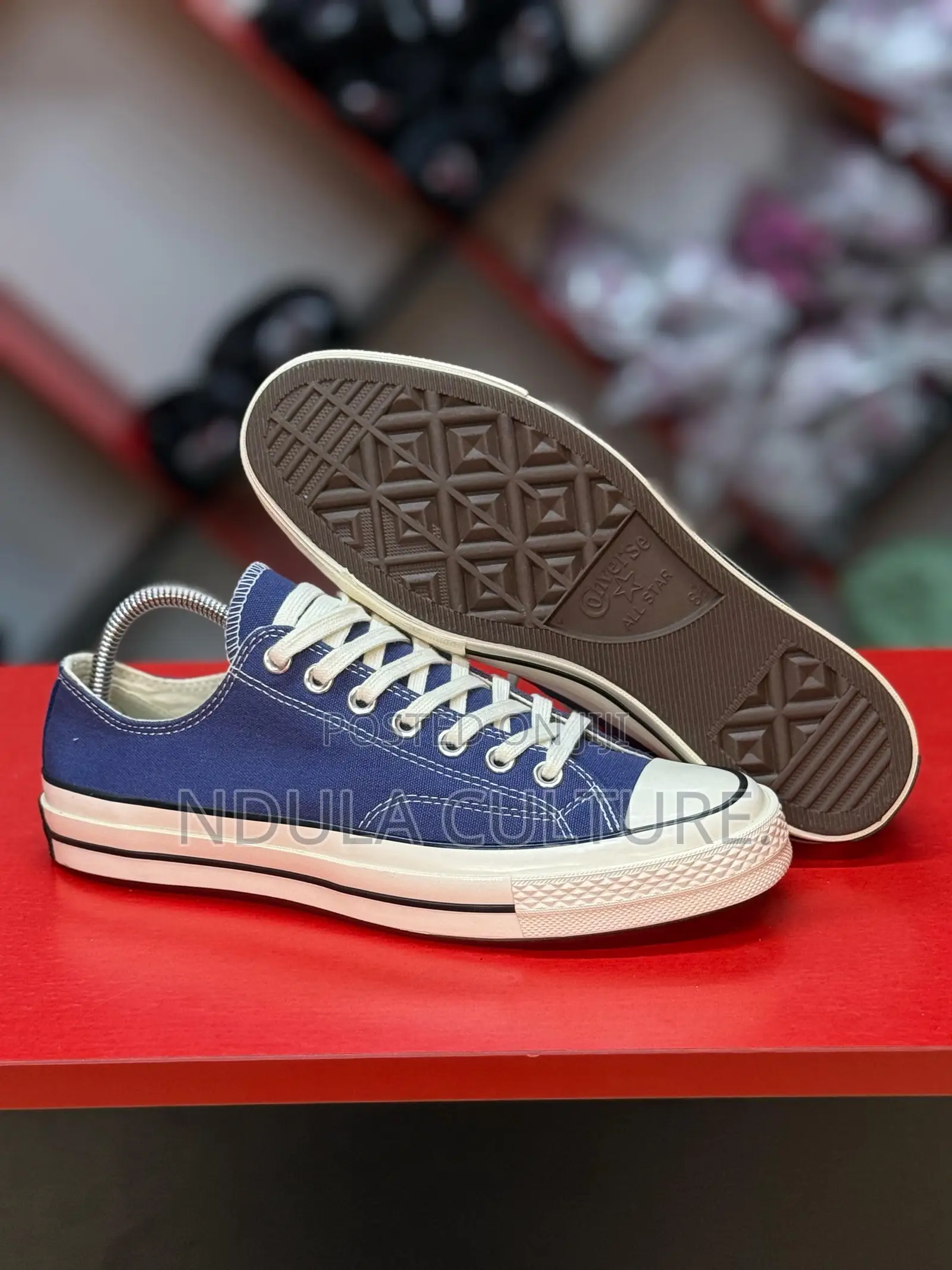 Converse Low Shoes