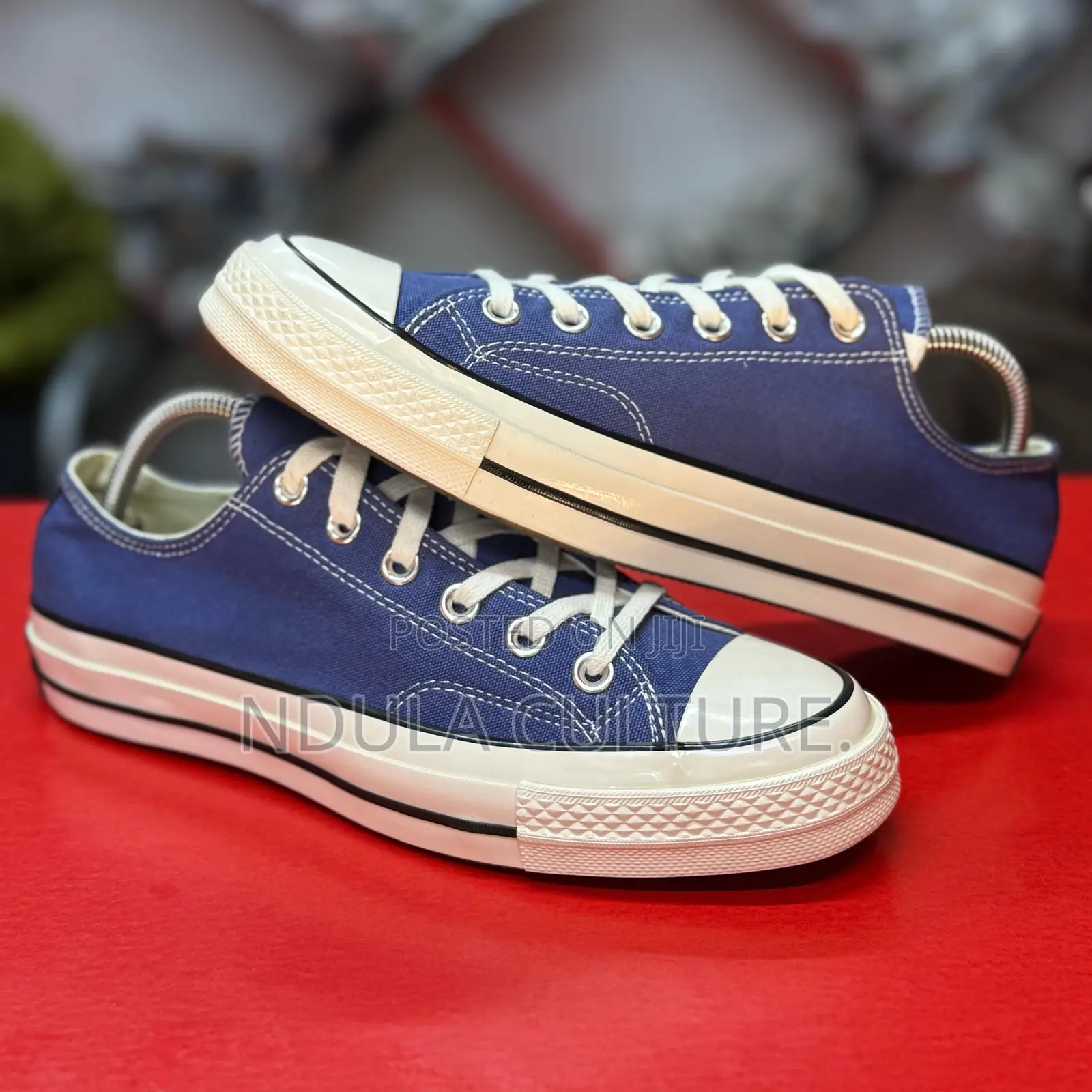 Converse Low Shoes