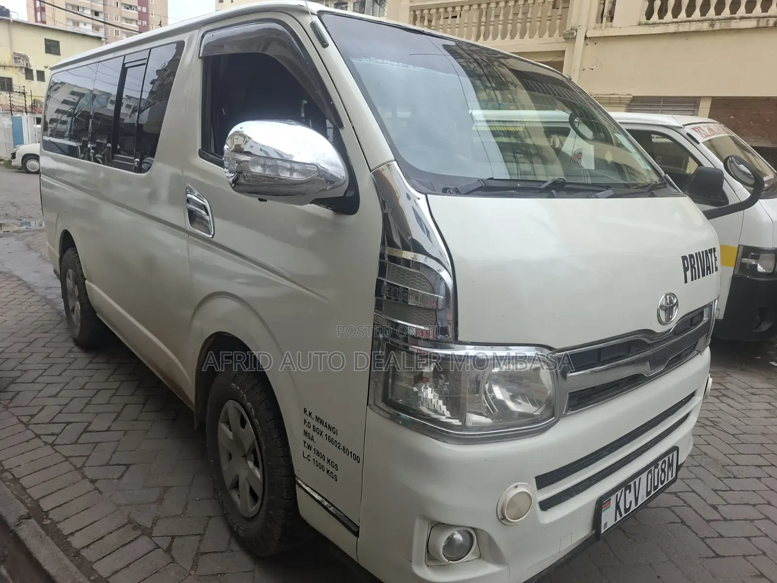 Toyota HiAce 2013 White