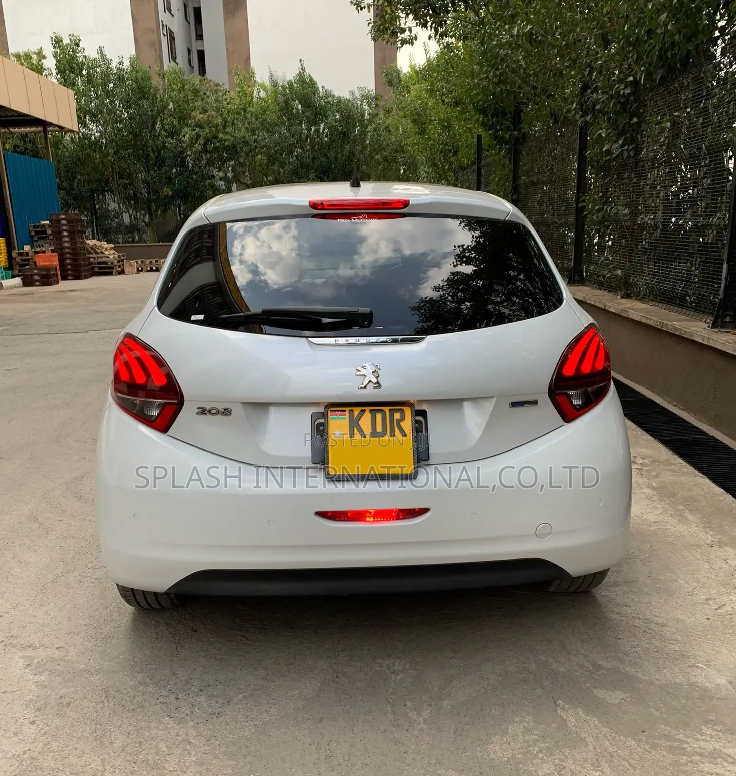 Peugeot 208 2017 White