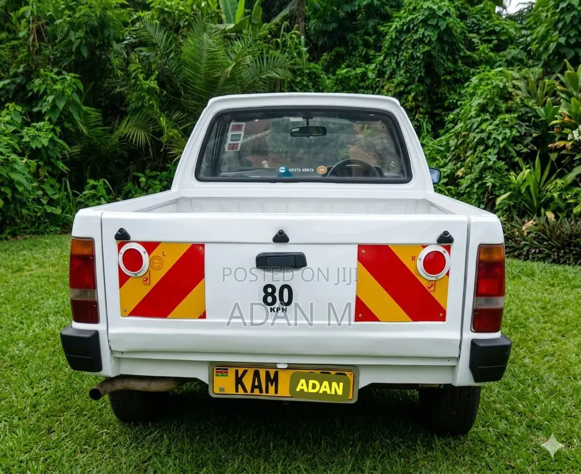 Mazda Rustler 2000 White