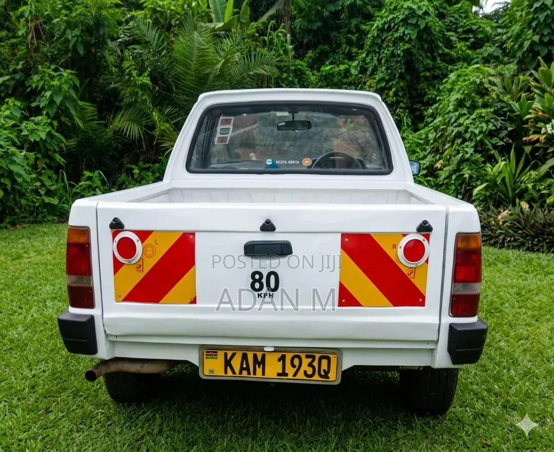 Mazda Rustler 2000 White