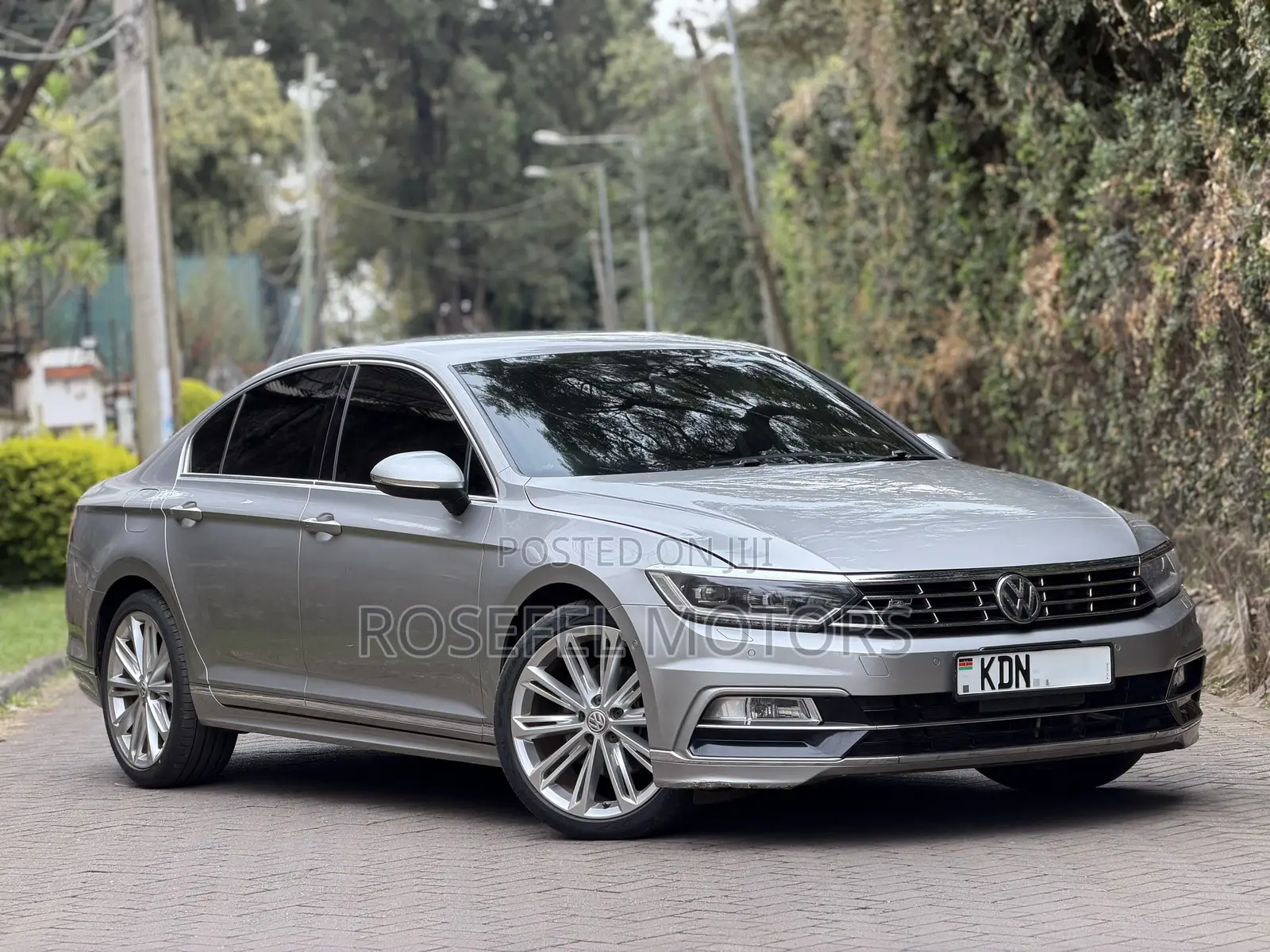 Volkswagen Passat TDI R-Line 4dr Sedan (2.0L 4cyl) 2016 Silver