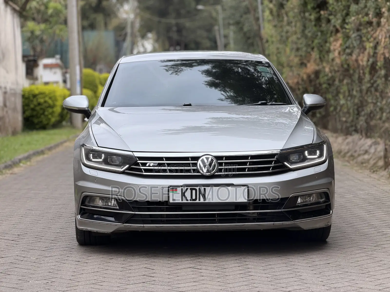 Volkswagen Passat TDI R-Line 4dr Sedan (2.0L 4cyl) 2016 Silver