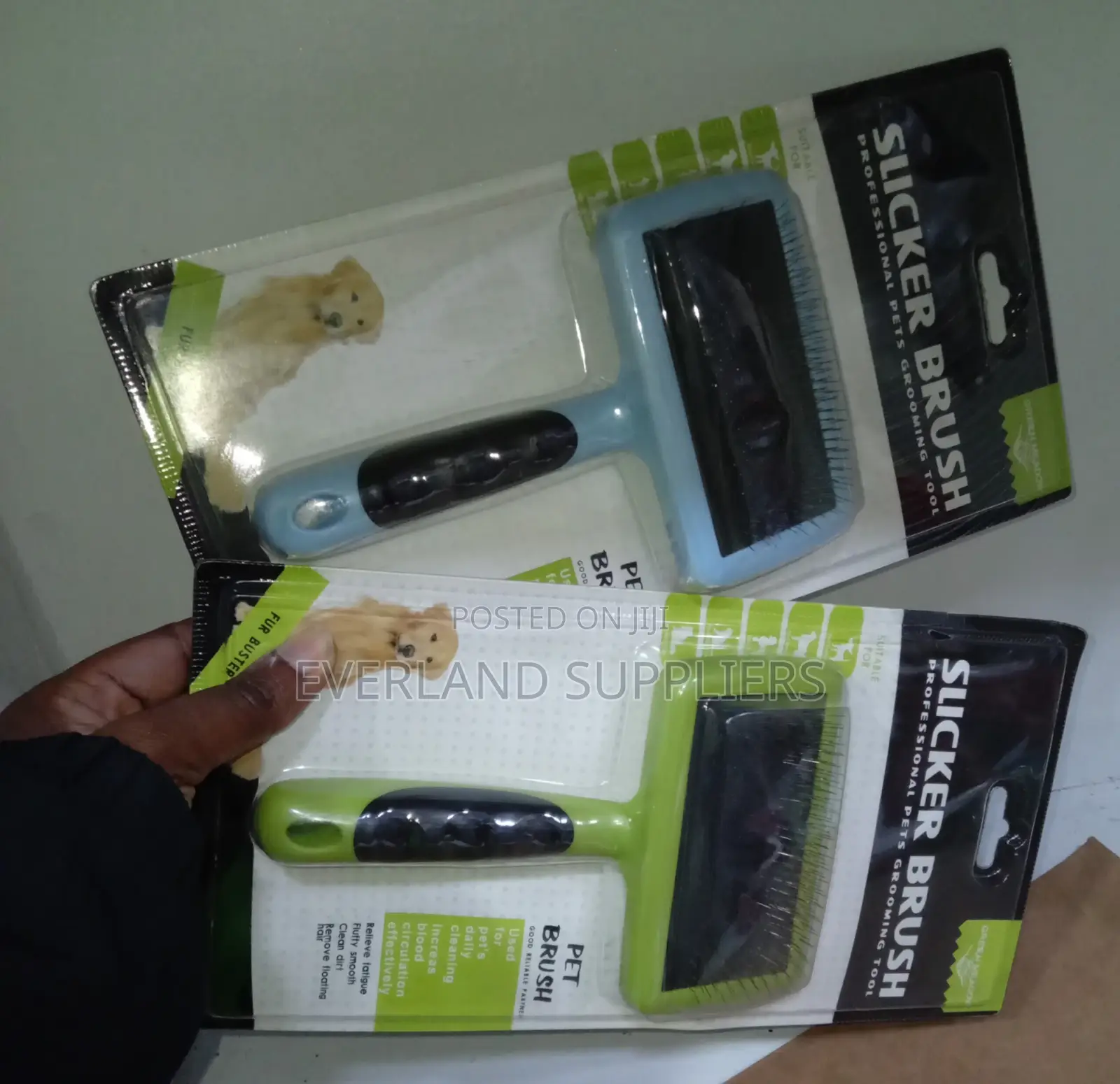 Deshedding Self Cleaning Slicker Brush for Pets Dogs and Cats