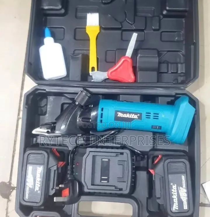 Makita Rechargeable Wool Shear Machine