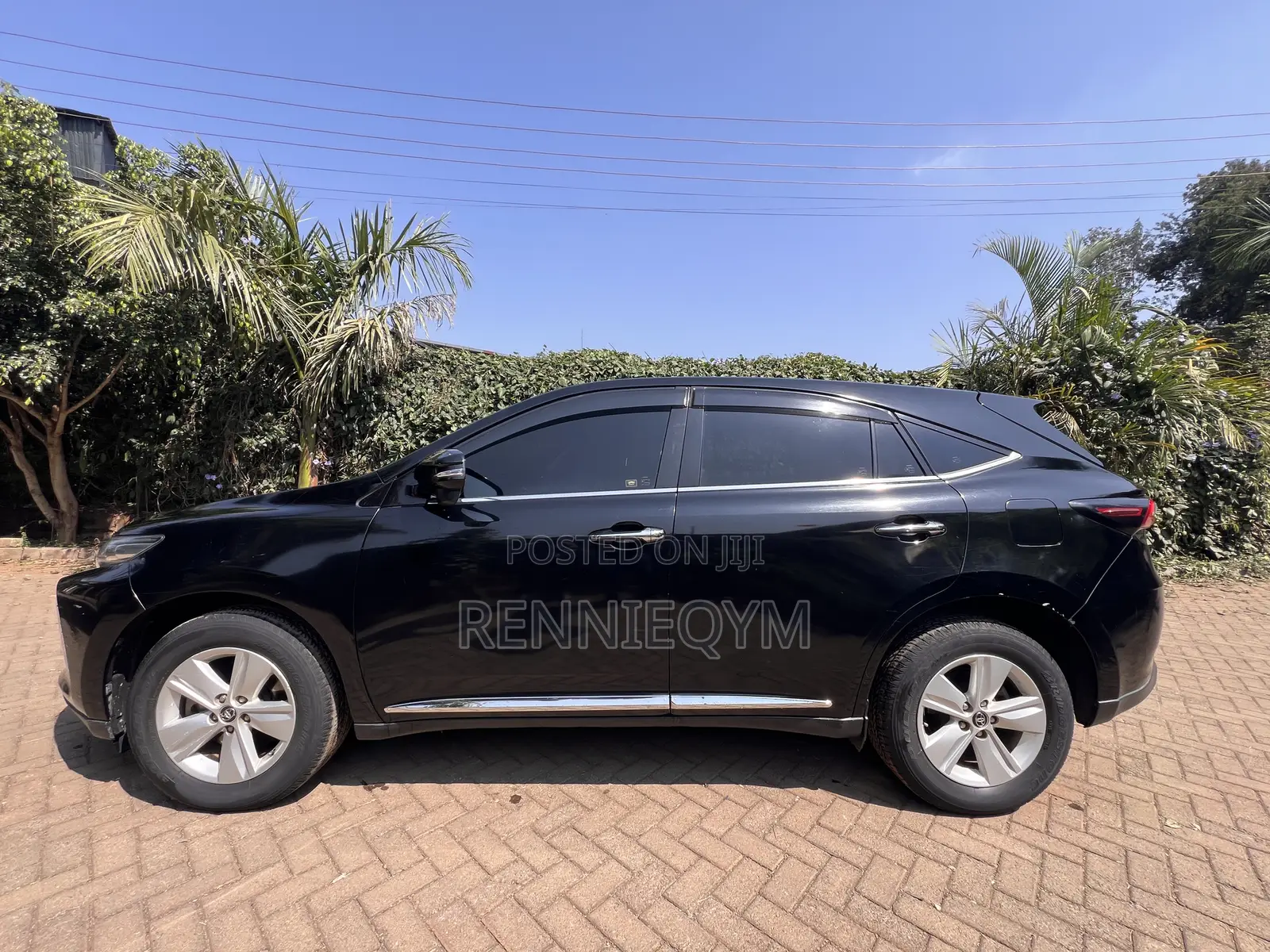 Toyota Harrier 2.0 2018 Black