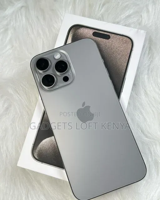New Apple iPhone 15 Pro 256 GB