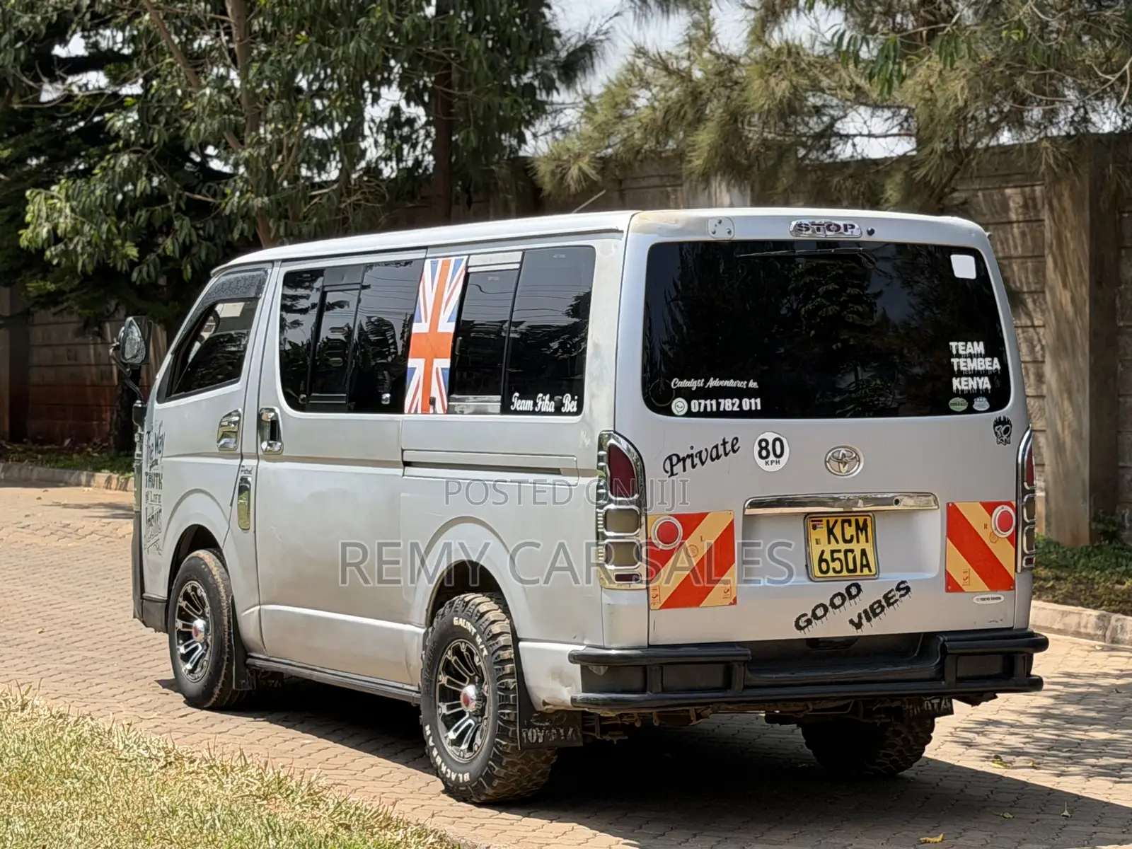 Toyota HiAce 2010 Silver